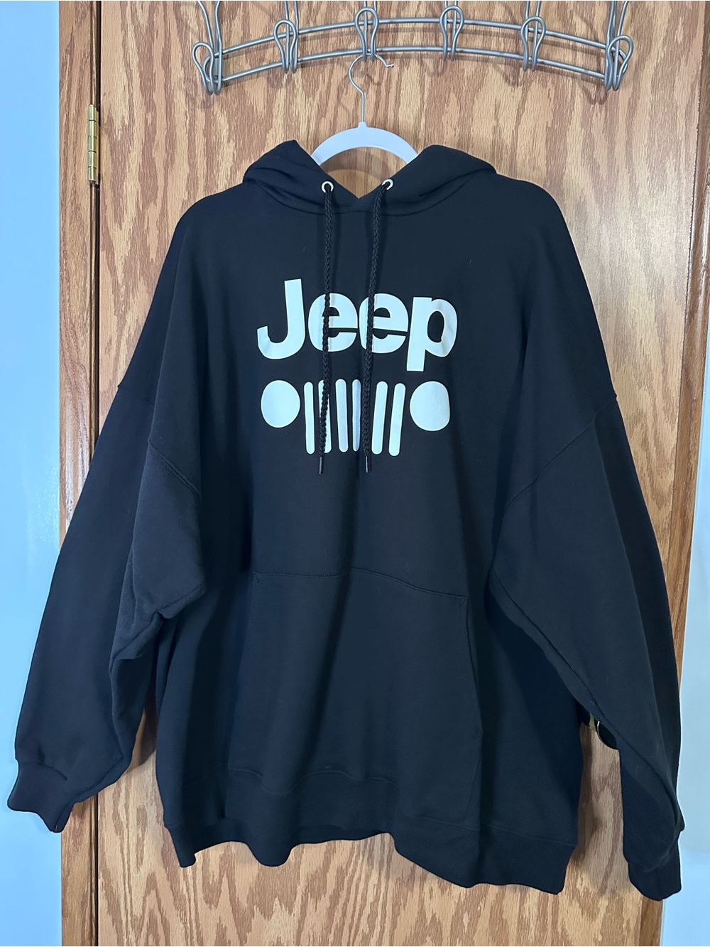 Men’s Black Crewneck Hoodie with White Jeep Logo Size 3XL